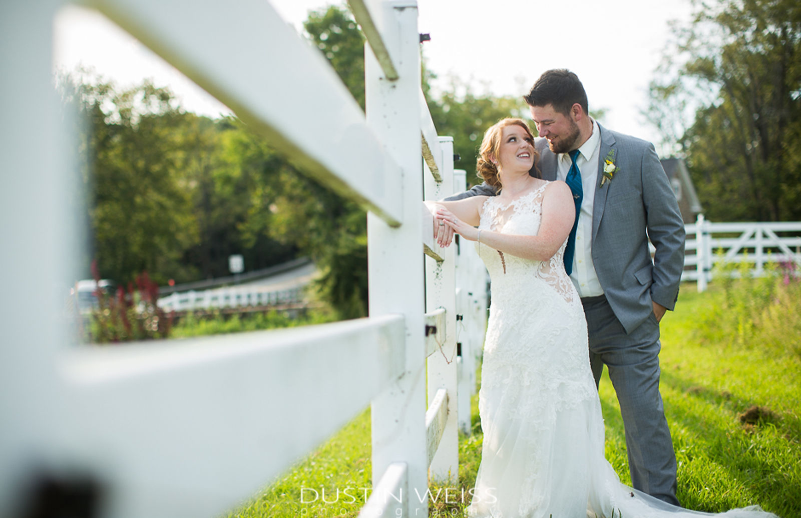 KassyCole_BernFarmWedding_DustinWeissPho